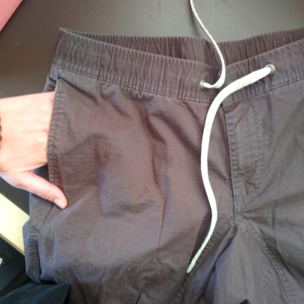 Vuori Grey rip stop pants - M